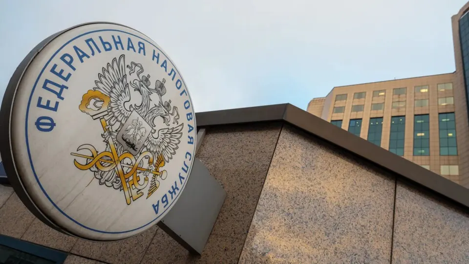 В первом квартале 2026 года налоговые сборы с малого бизнеса и самозанятых на спецрежимах сократились более чем на 20% на фоне повышения НДС и отмены льгот по страховым взносам, что усугубило дефицит федерального бюджета.