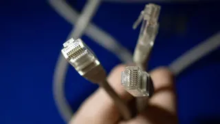 Крупные разработчики российского ПО призвали создать согласительный орган по интернет-блокировкам, предупреждая о рисках для Рунета, корпоративных VPN и работы программистов из‑за текущих ограничений и DPI-фильтрации.