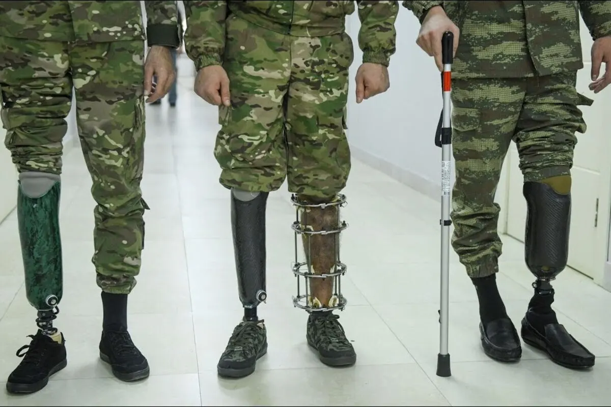 Минтруд подготовил проект постановления, который расширяет систему квот на трудоустройство людей с инвалидностью для всех подразделений компаний. Бизнес предупреждает об усилении нагрузки и отсутствии компенсаций за создание специальных рабочих мест.