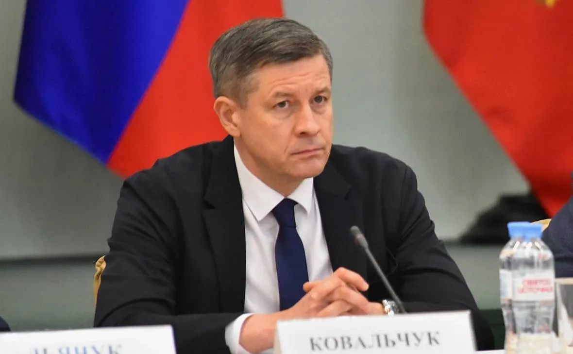 Временно исполняющий обязанности губернатора Егор Ковальчук подписал указ об отставке регионального правительства. Новый состав пока не представлен.