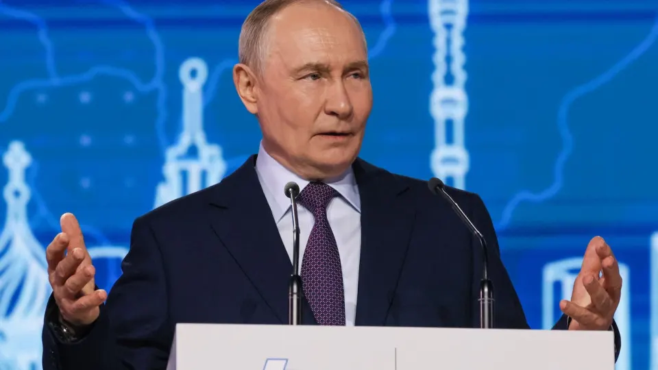 Президент призвал активнее вовлекать раненых и инвалидов войны в оборонные и промышленные предприятия, считая, что их опыт поможет укрепить технологический суверенитет и ускорить внедрение инноваций.