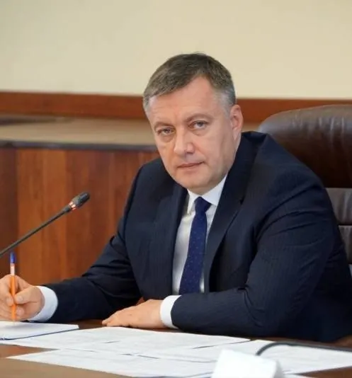 Губернатор Иркутской области отчитался о решениях федерального штаба по топливу: отгрузка по договорам, приоритет северного завоза, возможный особый режим поставок для территорий с независимыми АЗС и координация с нефтекомпаниями. Ожидают роста производства в июле.