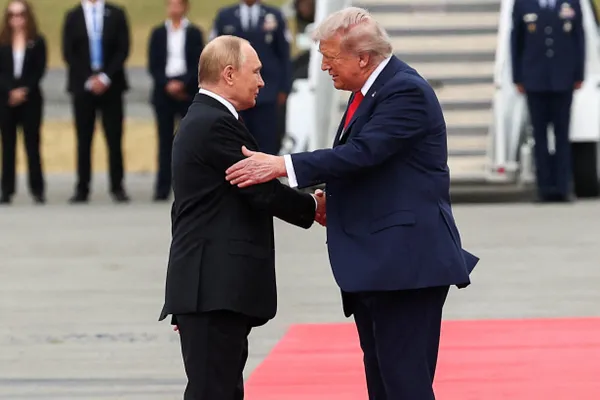 Президент заявил о готовности вести мирные переговоры на основе договорённостей, достигнутых в Стамбуле весной 2022 года, которые тогда парафировала украинская делегация.