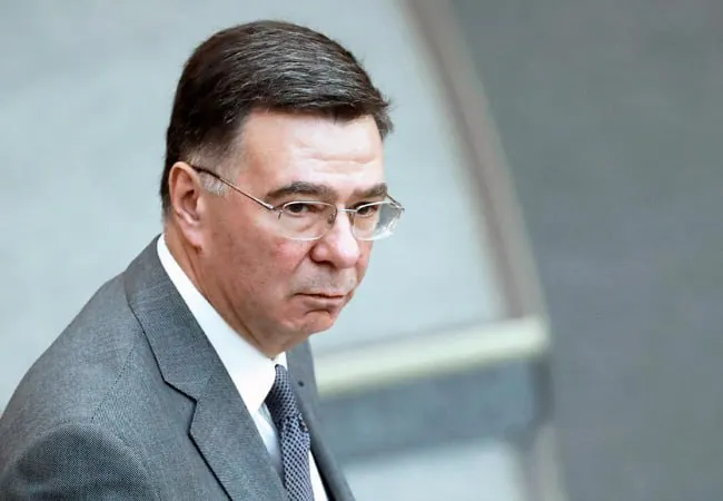 Заместитель министра иностранных дел Александр Панкин на Петербургском международном экономическом форуме заявил о «живучести» российской экономики и отверг ярлык «бензоколонка».