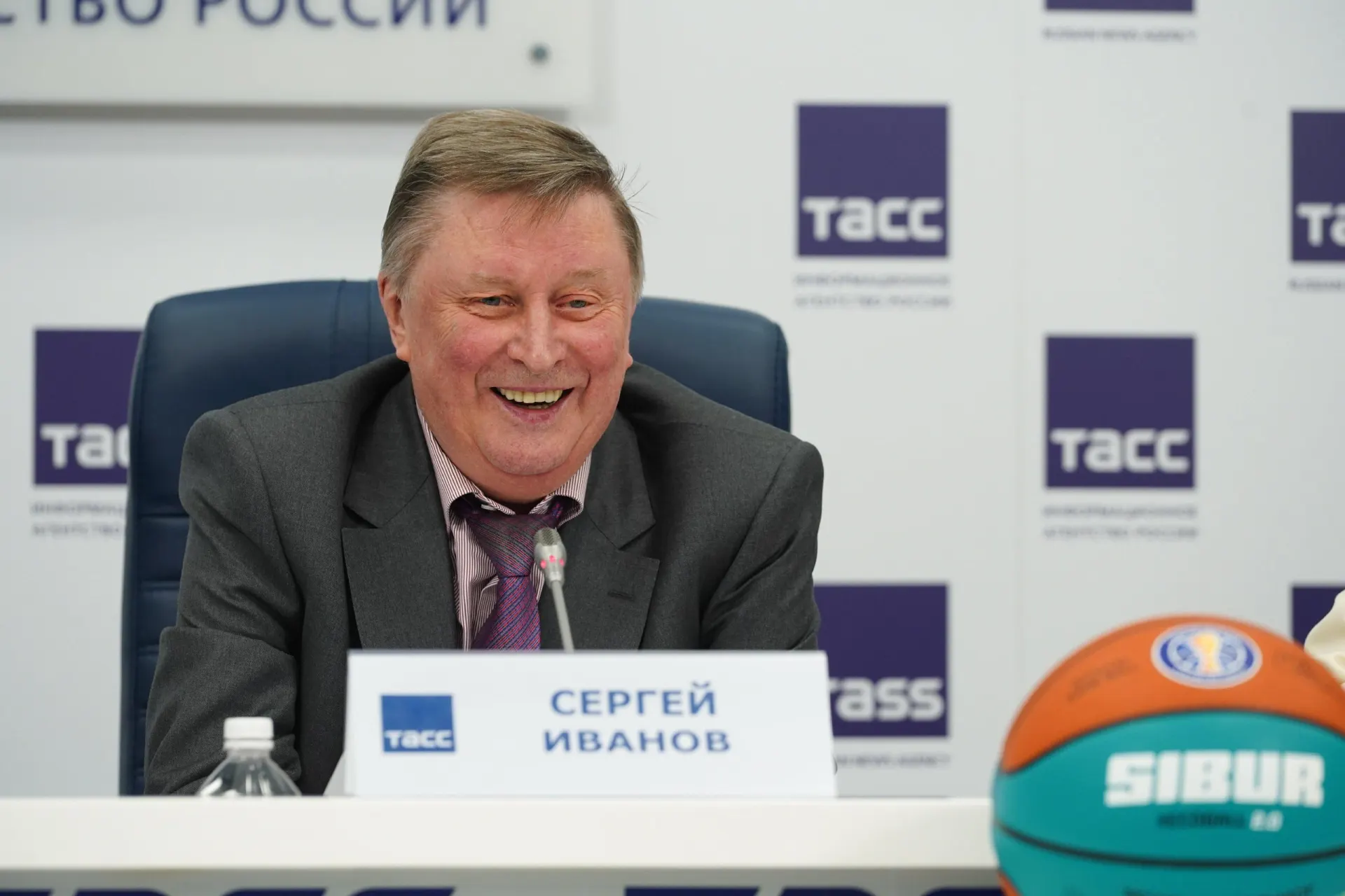 Государственный деятель скончался в 73 года. Близкий друг сообщил, что они общались всего три дня назад.
