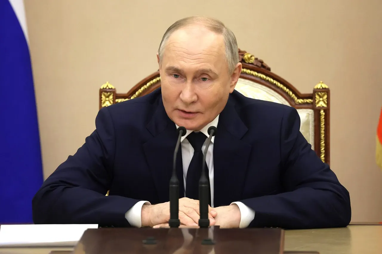 Президент поручил обеспечить непрерывность работ на Балтийском заводе по строительству атомных ледоколов и подчеркнул важность реализации проекта «Лидер».