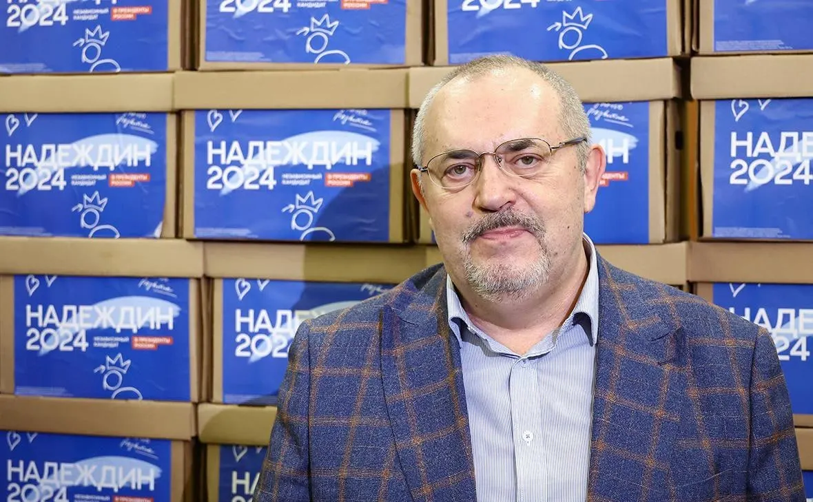 Политик сообщил, что из‑за давления со стороны властей и юридических ограничений он вынужден остановить участие в выборах — ему присвоили статус «иностранного агента», признали виновным по статье об экстремизме и ввели другие ограничения.