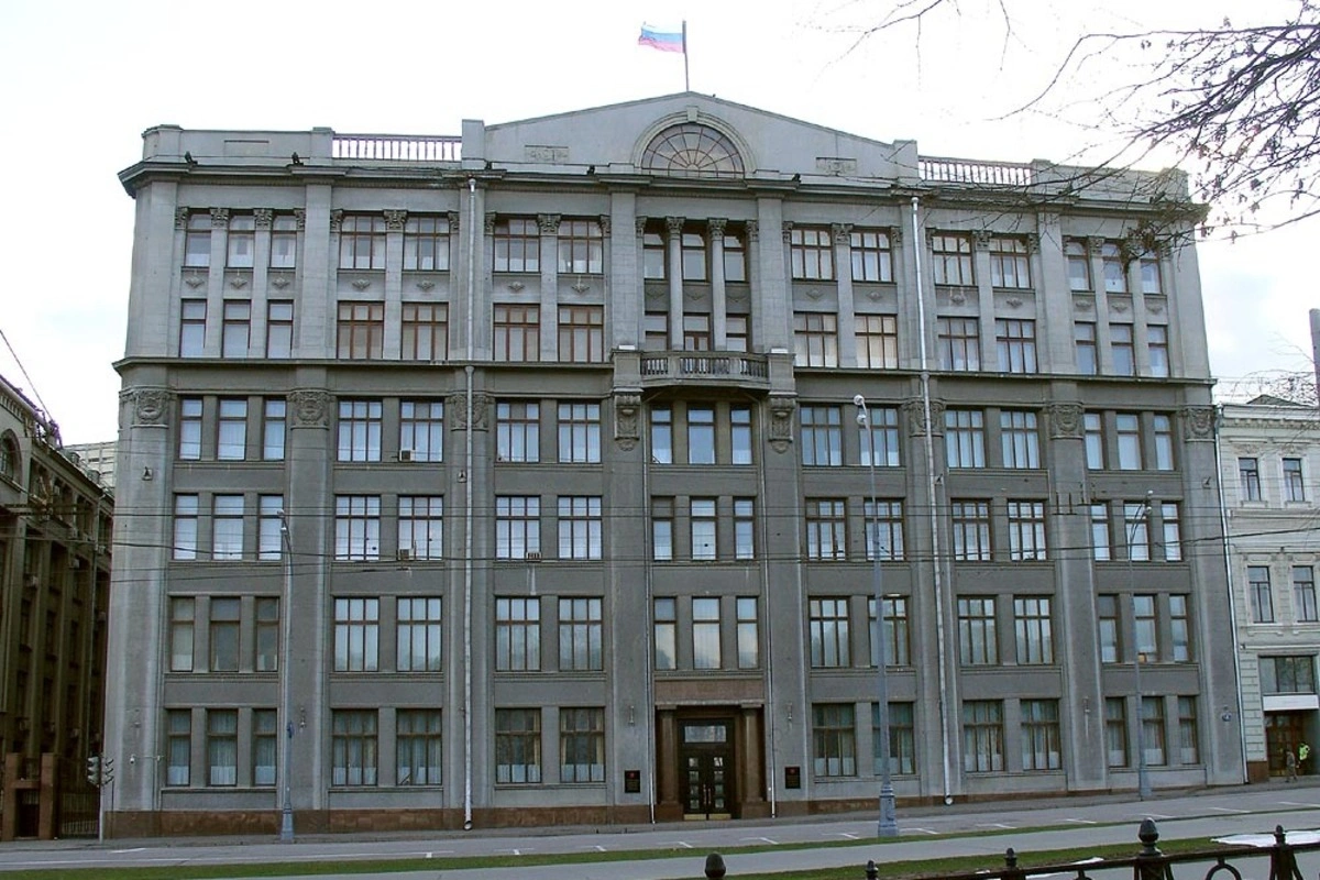 По данным трёх источников в провластных СМИ, администрации президента рекомендовали уменьшить публикации с кадрами последствий атак ВСУ по России и увеличить демонстрацию результатов российских ударов по Украине.