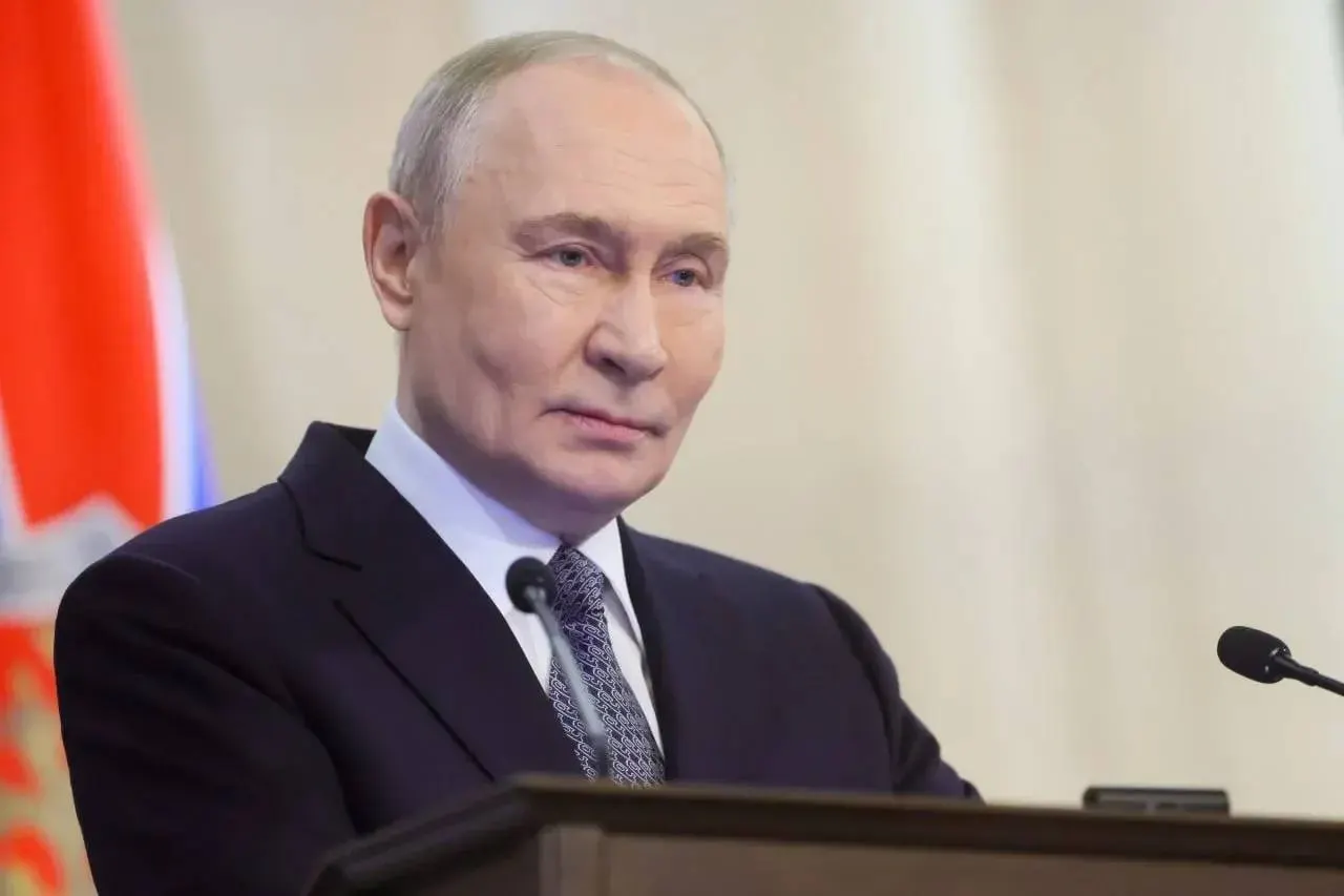 Президент поздравил десантников и ветеранов Воздушно-десантных войск, отметил их вклад в обороноспособность и выразил уверенность в дальнейшем выполнении задач по защите страны.