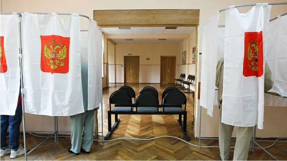 Государственный документ для партийных наблюдателей может превратить контроль в поддержку решений избиркомов, что вызвало критику со стороны оппозиции.