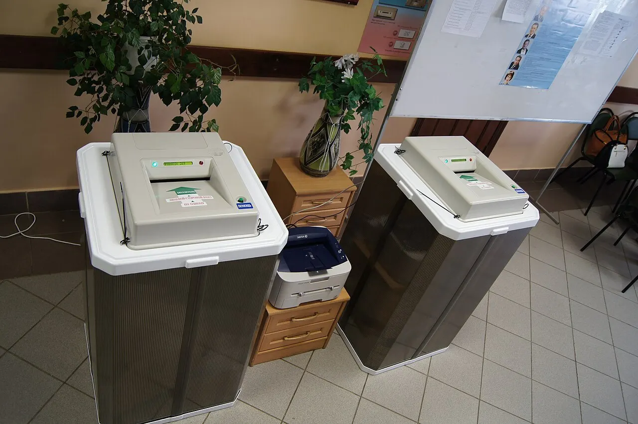 Из-за санкций не удаётся выпускать новые комплексы обработки бюллетеней, поэтому на участках города будут применяться устаревшие решения.