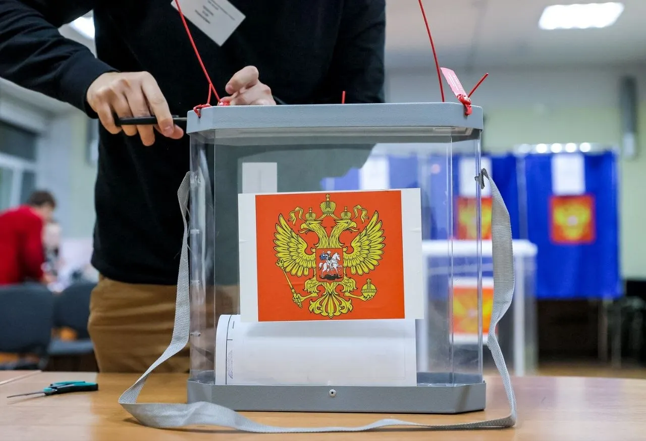 По данным экзит-полов во второй день EDG-2026 лидирует «Единая Россия». Представлены результаты по партиям.