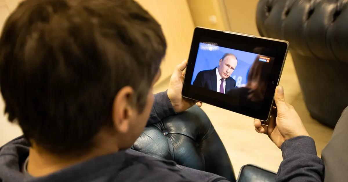 Путин сообщил о готовности возобновить трёхсторонние переговоры по Украине и обсудить гарантии безопасности по итогам мирного соглашения; подчёркнуто, что пауза в боевых действиях не планируется.
