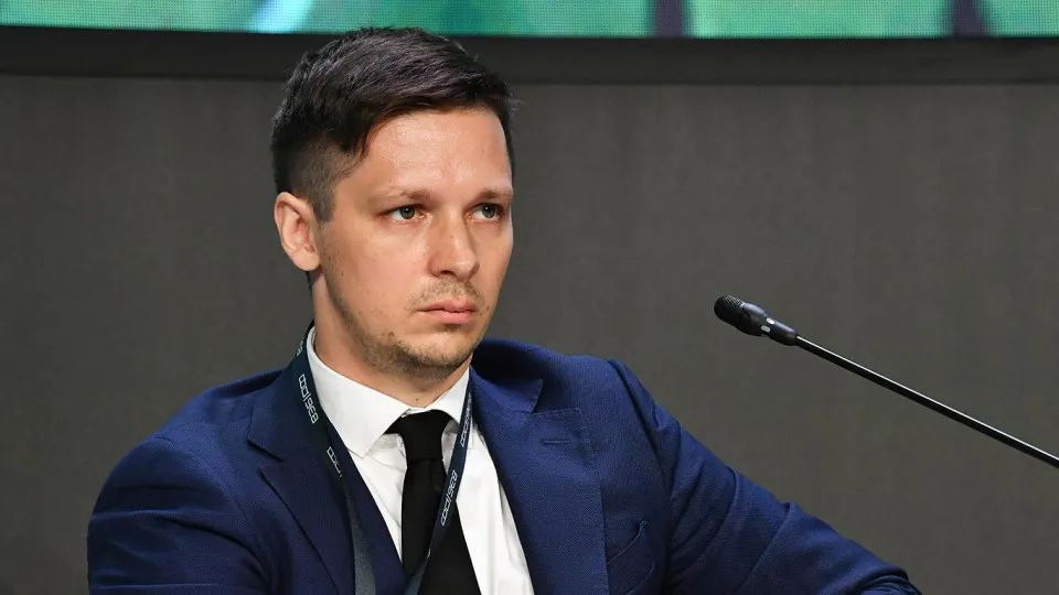 Экономическая политика в России продолжает расширять роль государства и готовит налоговые реформы на фоне прогнозов бюджета и опросов бизнеса.