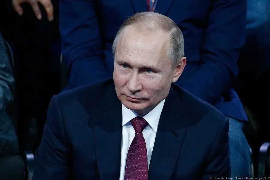Путин распорядился внедрить nationwide систему независимой оценки качества и условий оказания услуг социальной сферы через госуслуги; данные будут передаваться на Единый портал, доклад — до 1 февраля 2027 года.