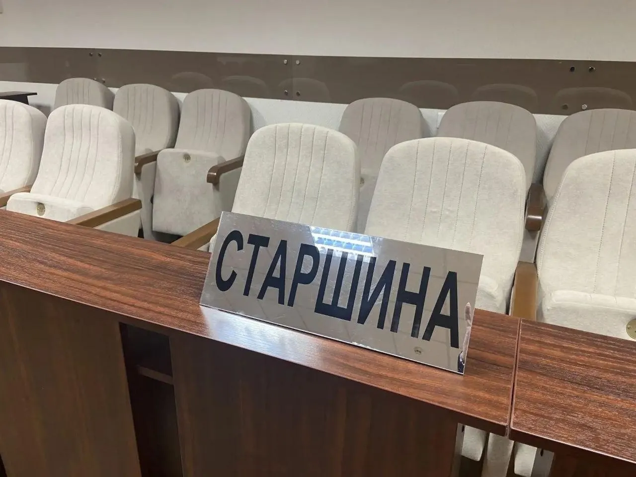 В проекте реформы предлагается сократить число заседателей вдвое и изменить порядок совещания, включая участие судьи.